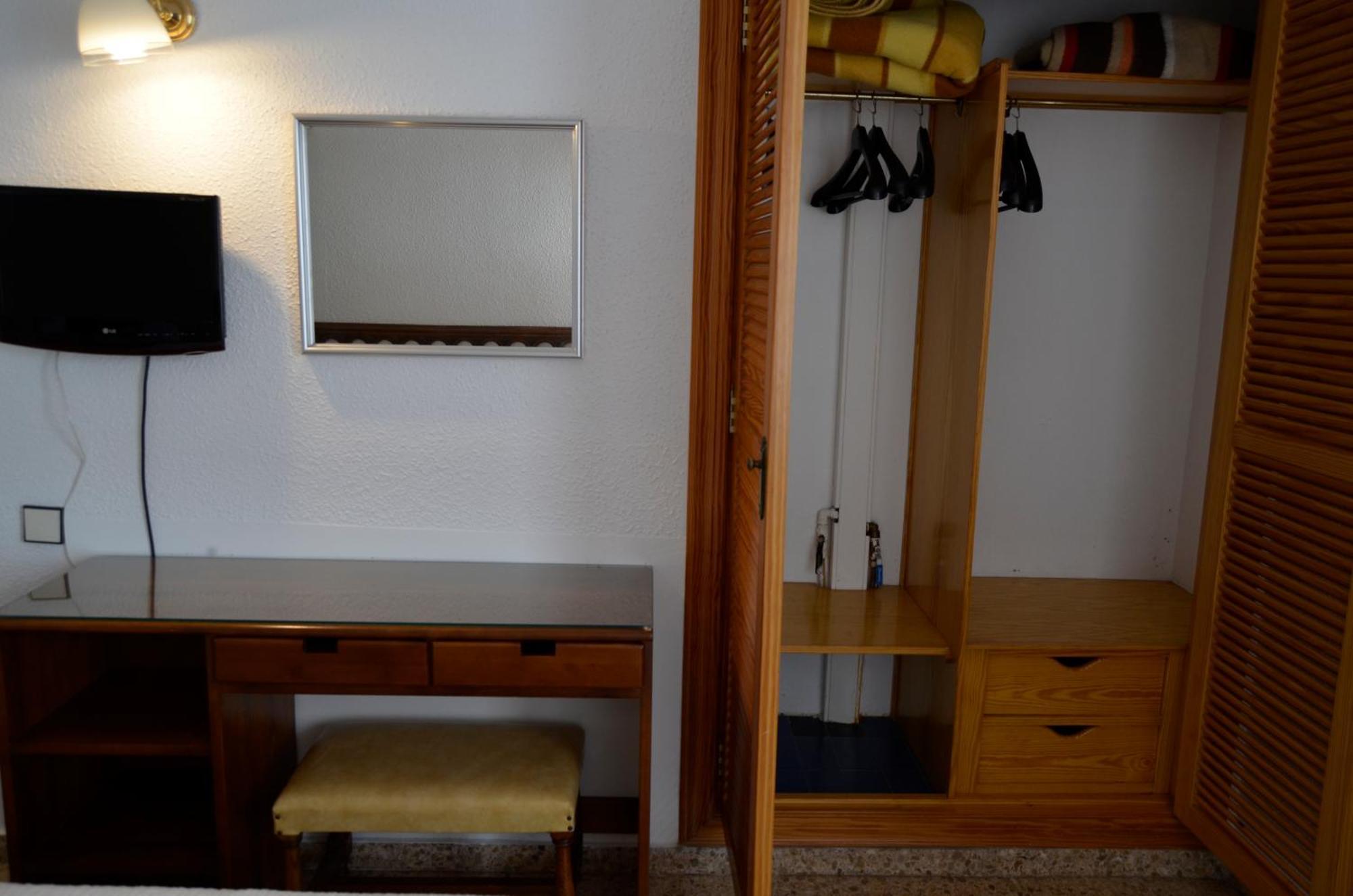 Hostal Blayet Valensiya Dış mekan fotoğraf